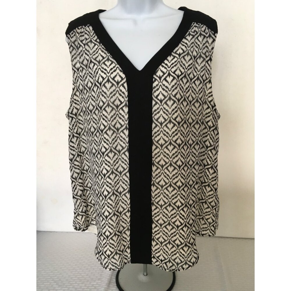CB Established 1862 Top Women Size S Black White Diamond Pattern Sleeveless
